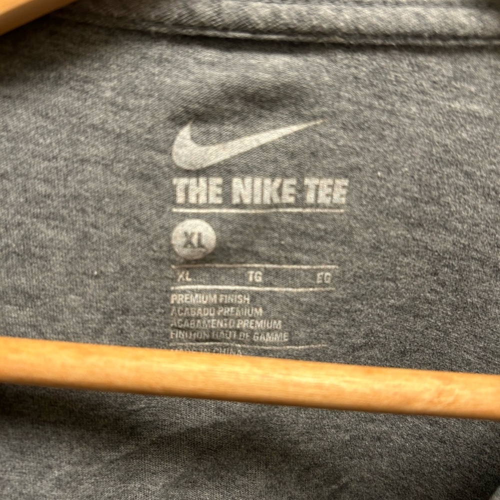 Nike Gray Men’s Shirt, Size XL - Picture 4 of 5